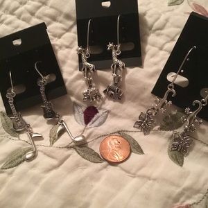 Vu " Dangling Earrings "